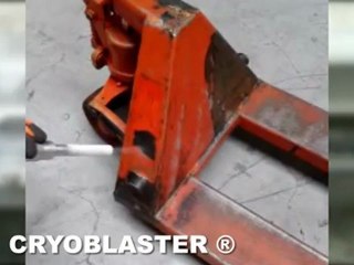 Transpalette à main hydraulique: nettoyage cryogénique CRYOBLASTER®