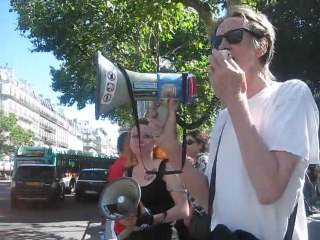 Air Souffrance - Protest facing Air France / KLM agency  in Paris, France (11/08/12)