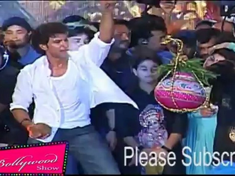 Hritik Roshan Break Dahi Handi