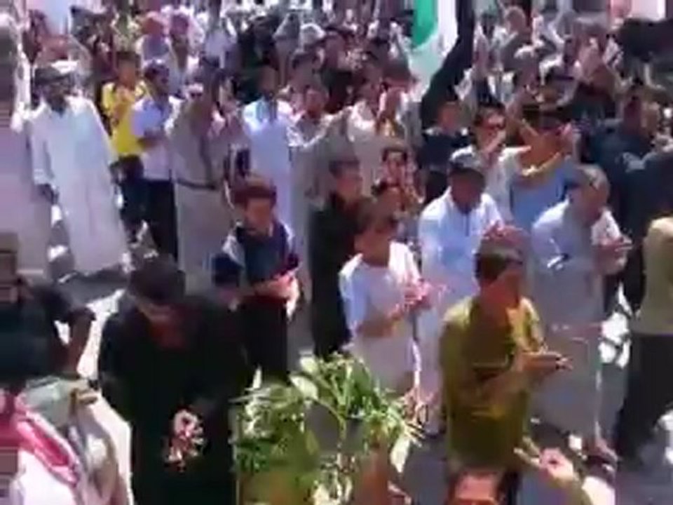 Syria فري برس اللطامنةحماة المحتلة تحيي الجيش الحر  11-8-2012