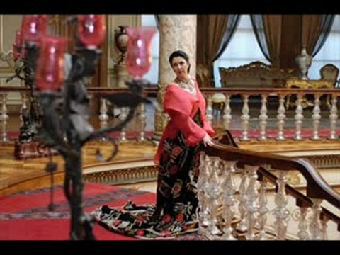 Melihat GÜLSES SORMADIN HALİMİ HİÇ KALBİMİN ESRARI NEDİR...