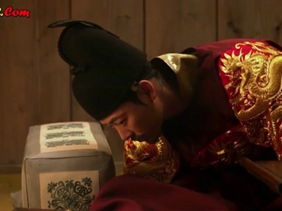 Queen.2012_clip2