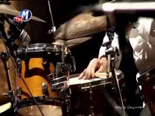 Cengiz  Özkan         "Zülüf Dökülmüş  Yüze "