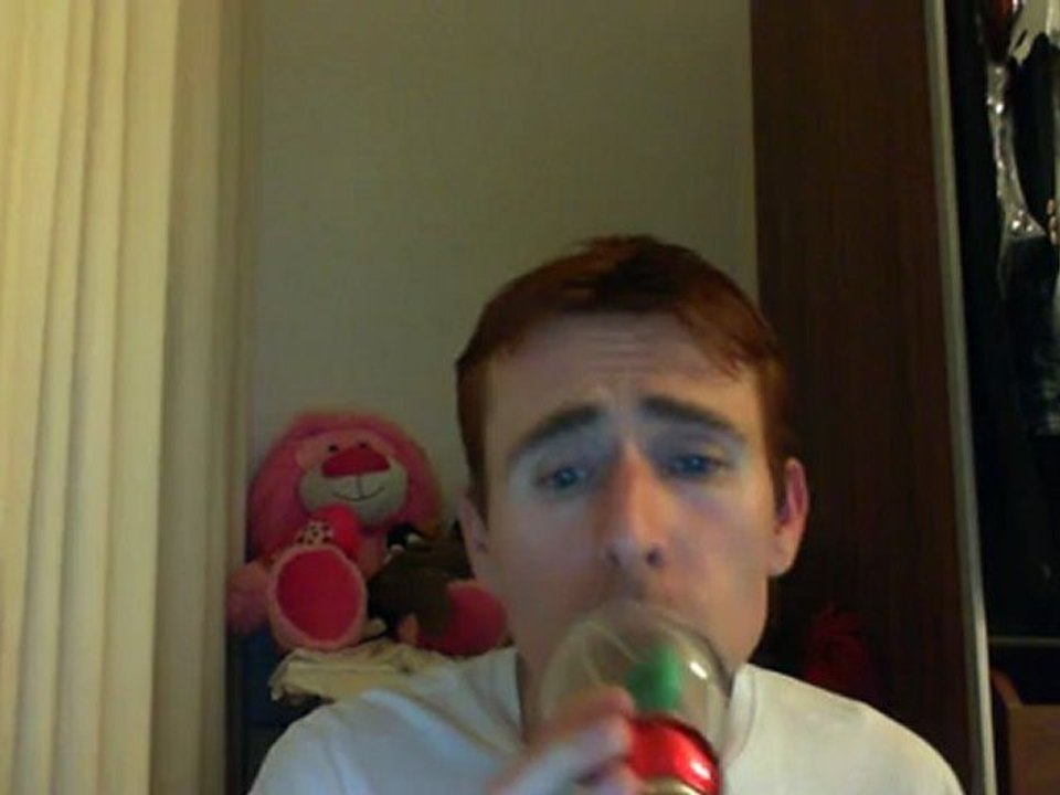 Wiwi égratigne "oui parait il" de Nicole Martin