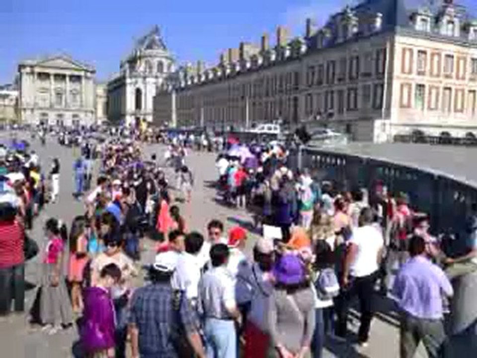 File d'attente à Versailles 01 | 12.08.12