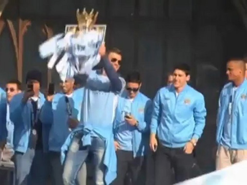 ManCity: "Runderneuerter" Tevez greift an