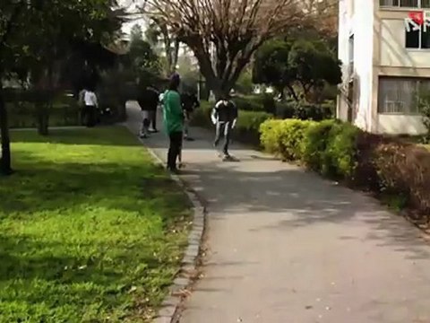 Perros y papas (Dogs and chips) - Longboard Skate video - Xtrem Trip Video Contest