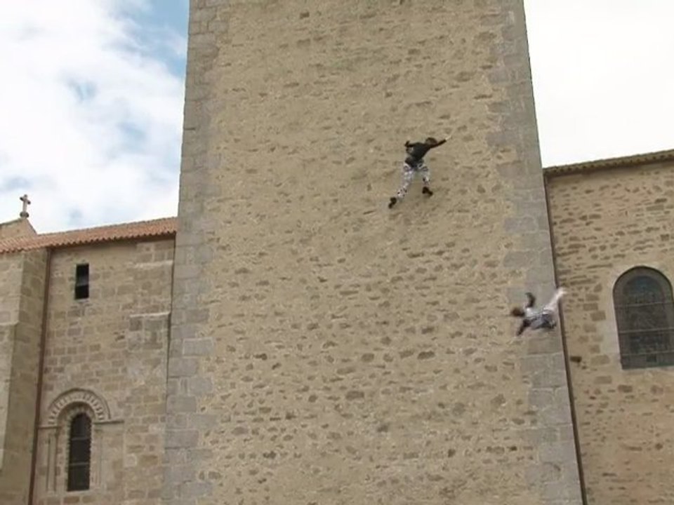 Cie Geneviève Mazin: HAUTS-LIEUX, ville de Parthenay, 2012.