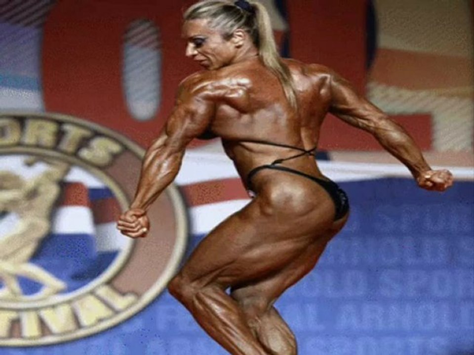 Young  Professional female bodybuilder-Yaxeni Oriquen