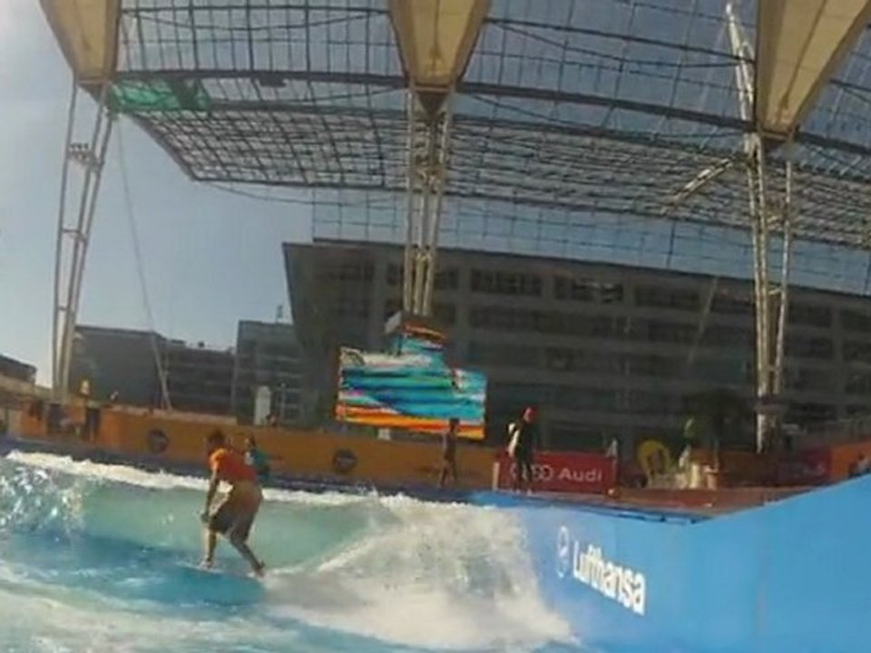 Surf & Style 2012 @ Airport Munich. "The Wave" - Die weltweit erste Surf-Welle an einem Flughafen