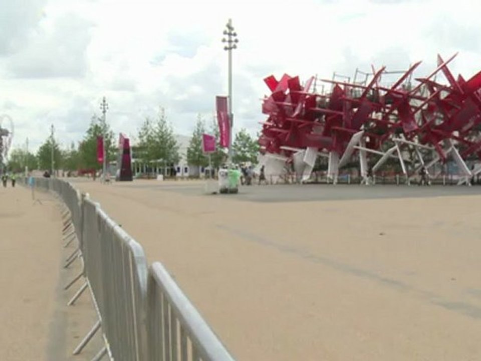 Olympic Park empty as London prepares for Paralympics