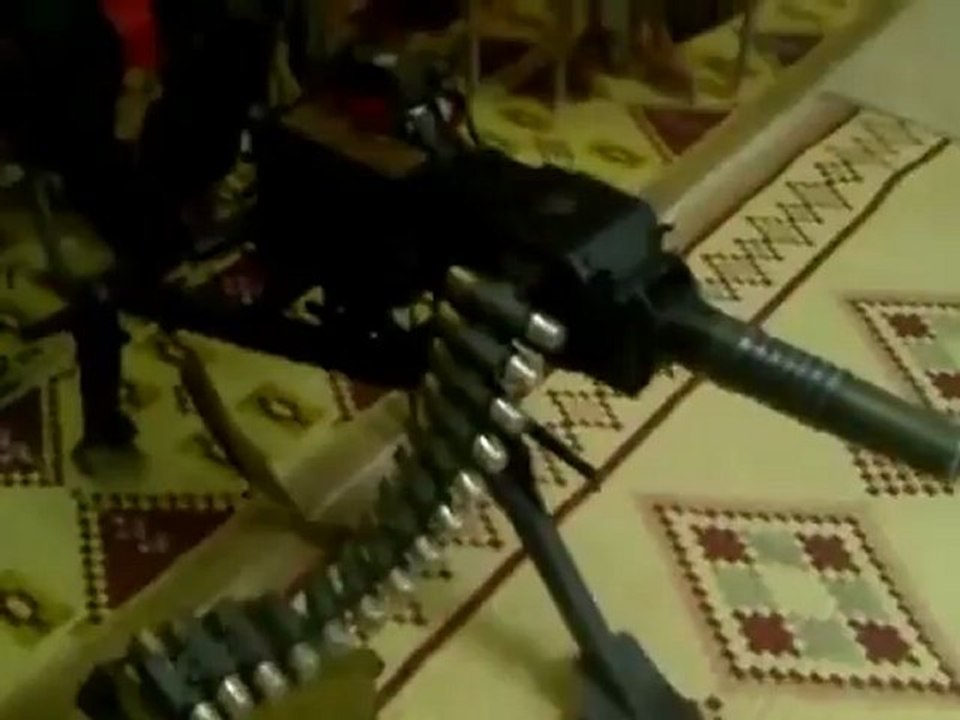 فري برس   ادلب معرة النعمان  انشقاق 5 صف ضابط 13-8-2012