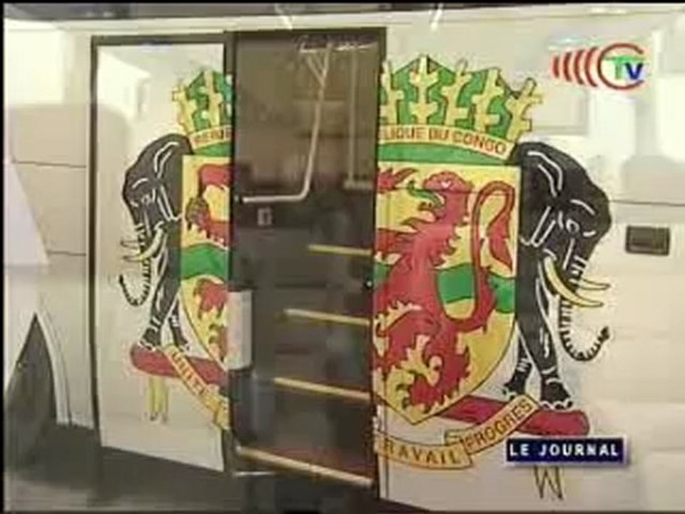 Visite des véhicules aménagés pour le transport des Chefs d’Etats et hautes personnalités