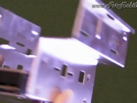 Shuttle SZ77R5 - Come inserire un HDD (hard disk)