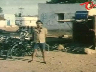 Naresh As Cycle Mechanic - Telugu Comedy Scene