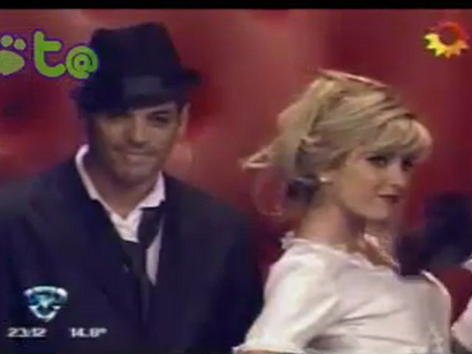 Cristian U y Laurita Strip Dance