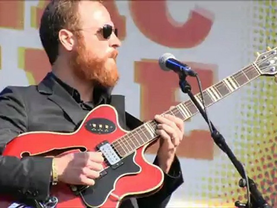 ROVER AU FESTIVAL FNAC LIVE PARIS LE 21 JUILLET 2012