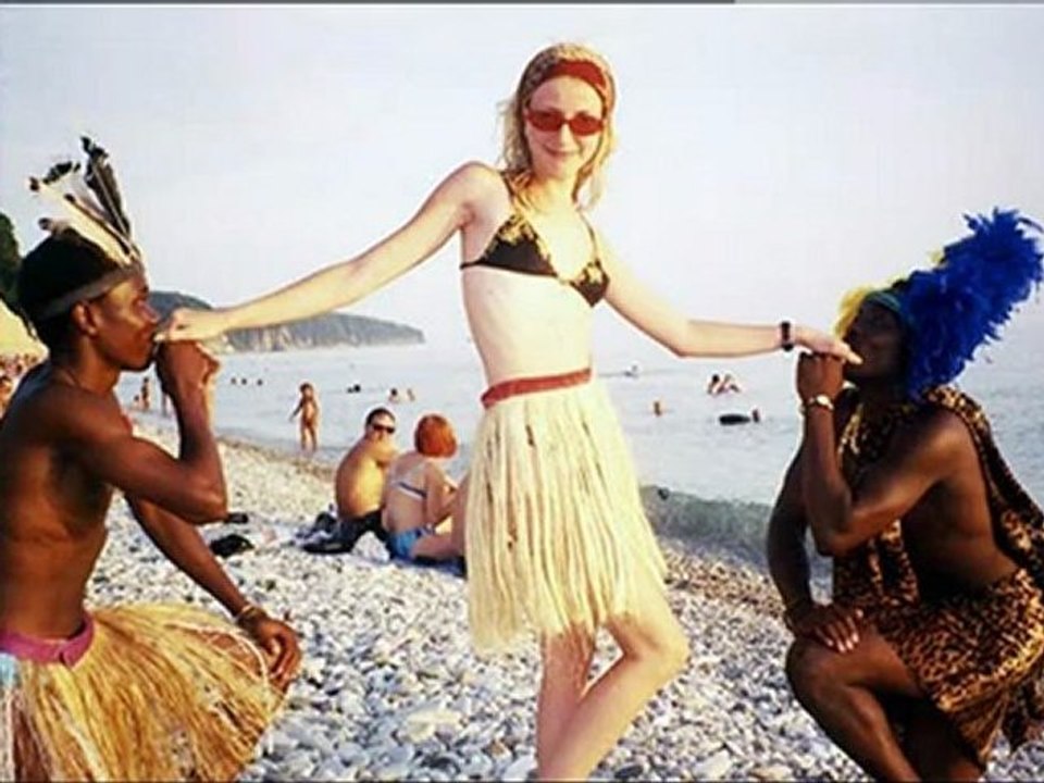 HIGNFY S42E07 - Kirsty Young, Gyles Brandreth & Marcus Brigstocke