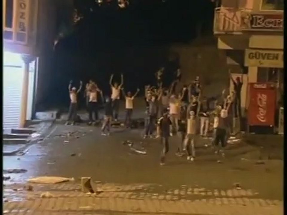 Kurds clash with Turkish police