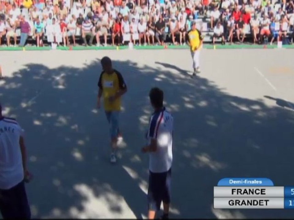 Pétanque. Demi-finales du Mondial de Millau triplette 2012