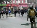 Chilean students clash with police
