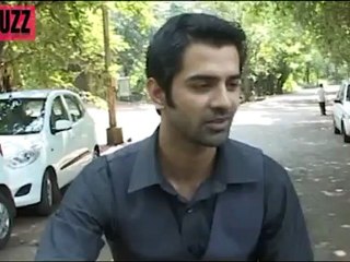 Arnav & Khushi's INTIMATE ROMANTIC MOMENTS in Iss Pyaar Ko Kya Naam Doon 13th August 2012