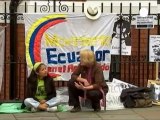 Assange: Londra minaccia blitz all'ambasciata Ecuador