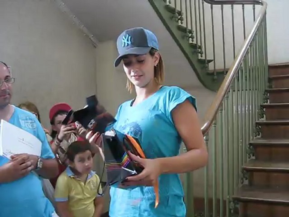 Remise des cadeaux a Sheryfa Luna. 15/08/2012 à Fresnes sur l'Escaut.