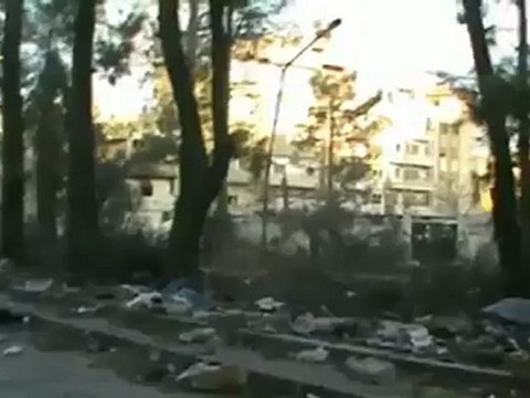 فري برس حمص أثار الدمار با القرب من مسجد النور في حي الخالدية بحمص 16 8 2012