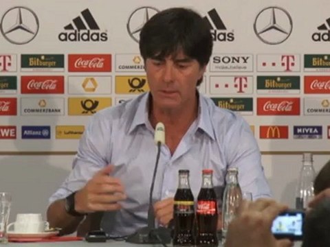 Joachim Low: Islas Feroe no será Argentina