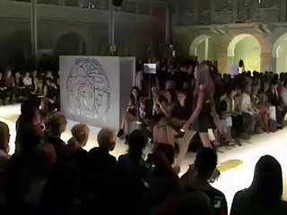 Sokak Modası Versace milan fashion week 2012 Summer www.yerlimoda.com