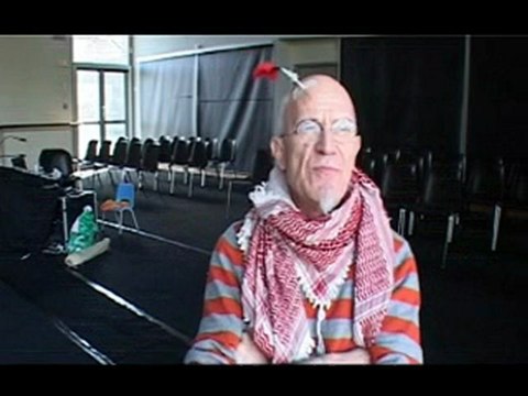 2010-02 ♦ Les Pietons