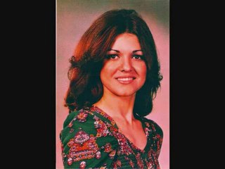 Gülden Karaböcek - Anadan Ayrı