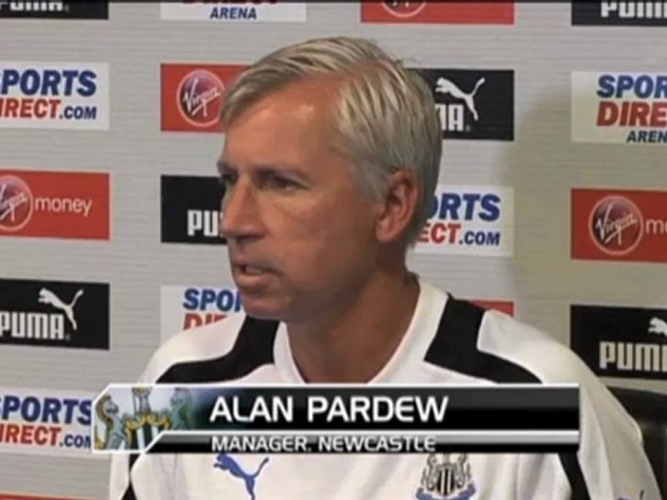 Pardew: „Wollen uns Champions-League-Platz schnappen“