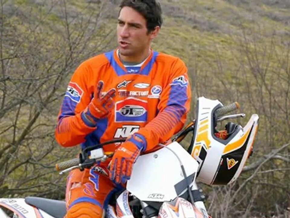 MOTOCROSS - Les sauts par Sébastien TORTELLI - TOBESPORT