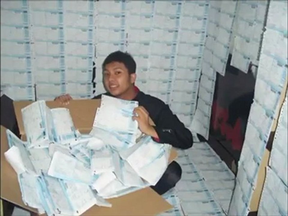 belanja jaket anti hujan Surabaya dan Bandung