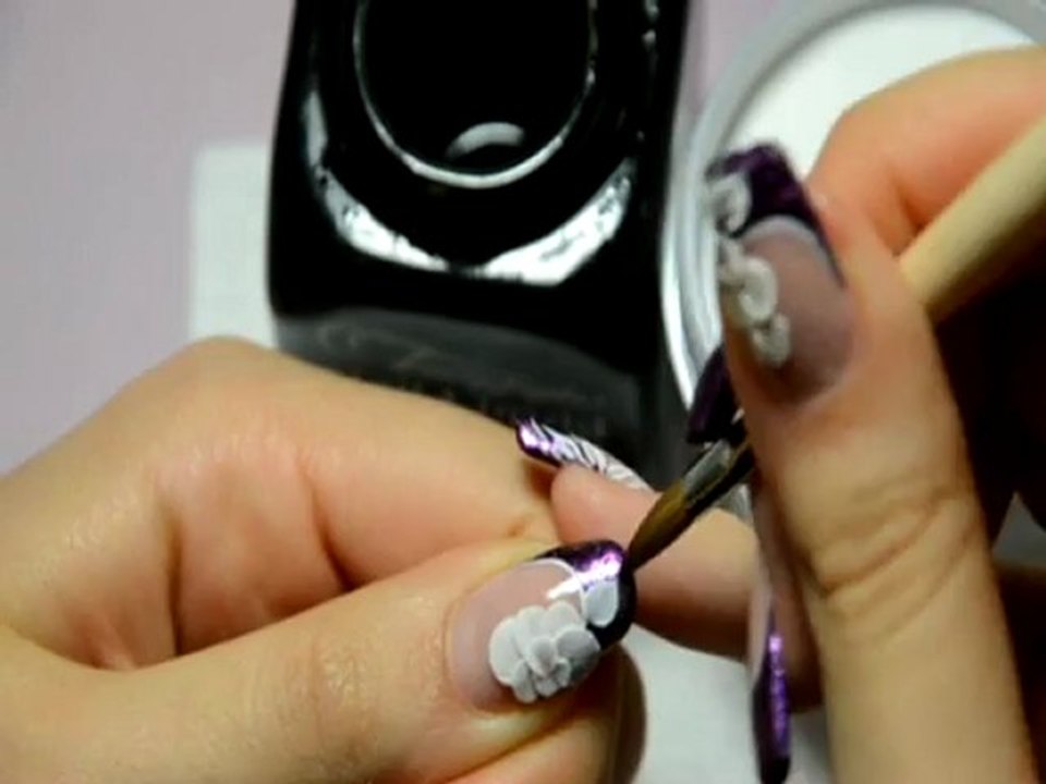 Nail art en relief : la résine acrylique 3D, mon 1er essai !