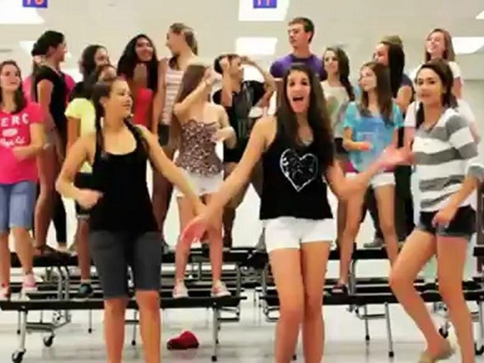 Kelly Clarkson - Stronger (What Doesn't Kill You) Cover by Donna Alima