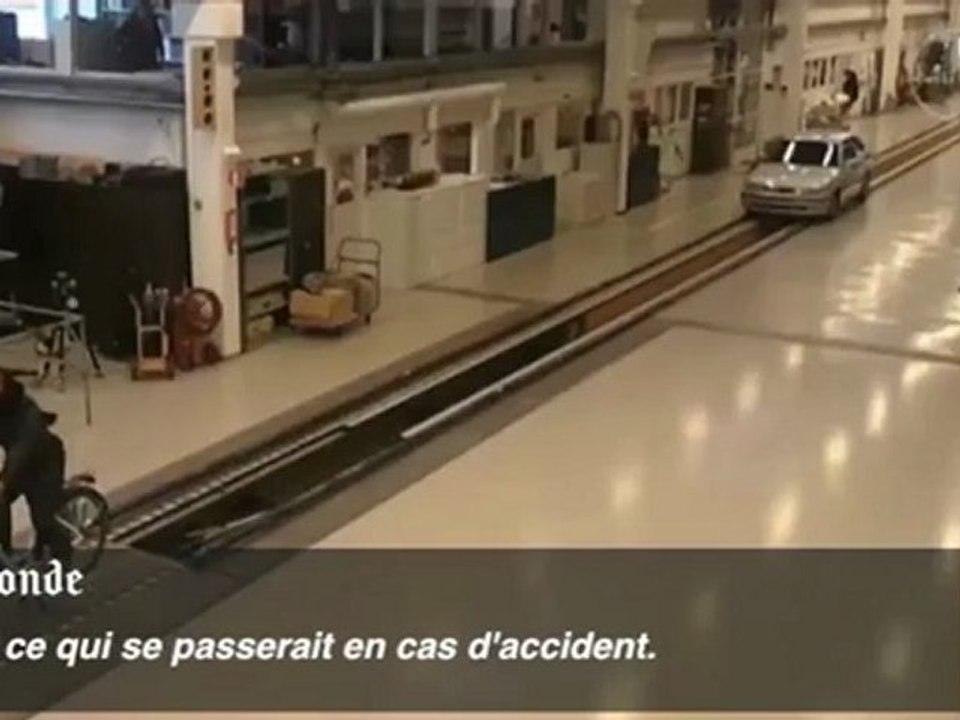 Deux étudiantes suédoises inventent un casque de vélo "invisible"