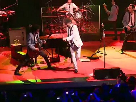 Ciudad de Pobres Corazones | Fito Paez.