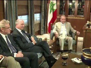 Fabius pide caída al Assad
