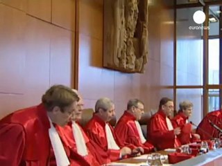 Alman ordusuna iç güvenliği sağlama izni