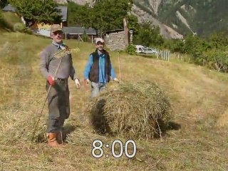 (Episode3) Faire ses foins avec un cheval et une motofaucheuse
