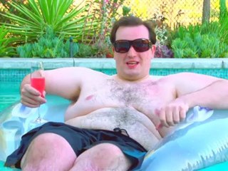 Expendables 2 & ParaNorman Movie Reviews Plus a Tribute to Shark Week! - Breakin' It Down