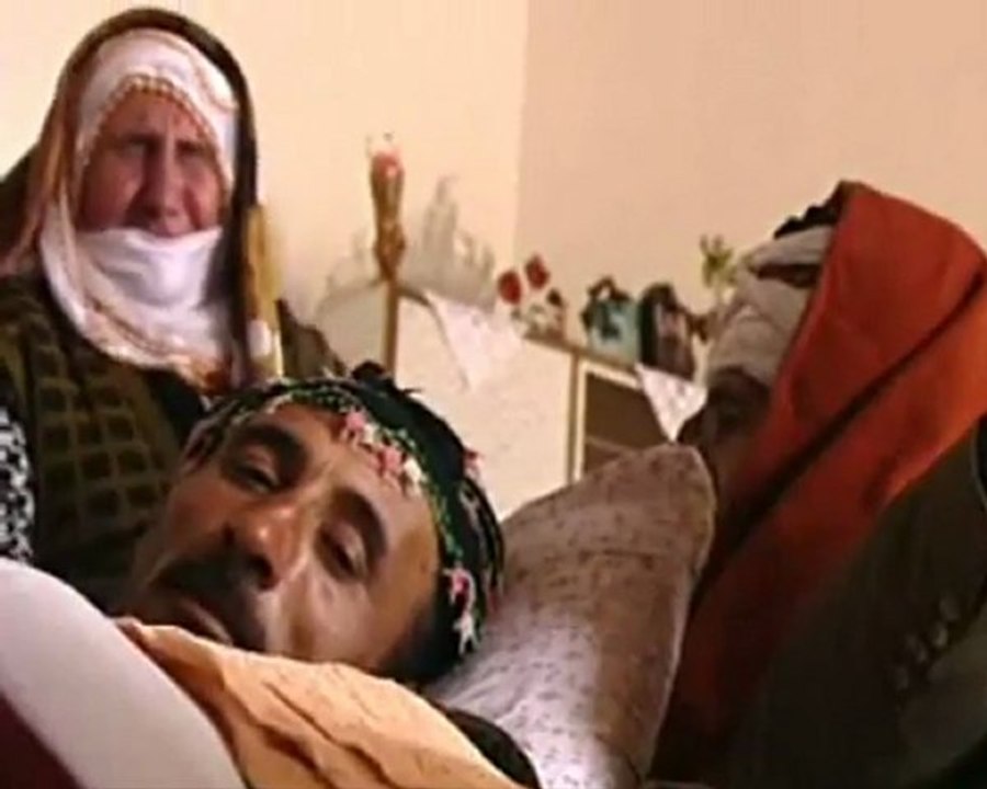 Neşet Ertaş - anam ağlar başucumda - 2012 yeni klip - kolaj Serbülent Öztürk