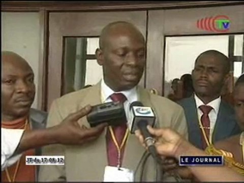 Le chef de la mission des observateurs internationaux reçu en audience par Justin Koumba