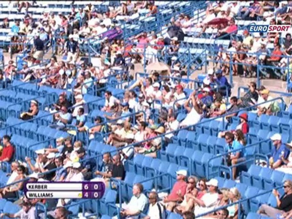 Li Na rahat geçti