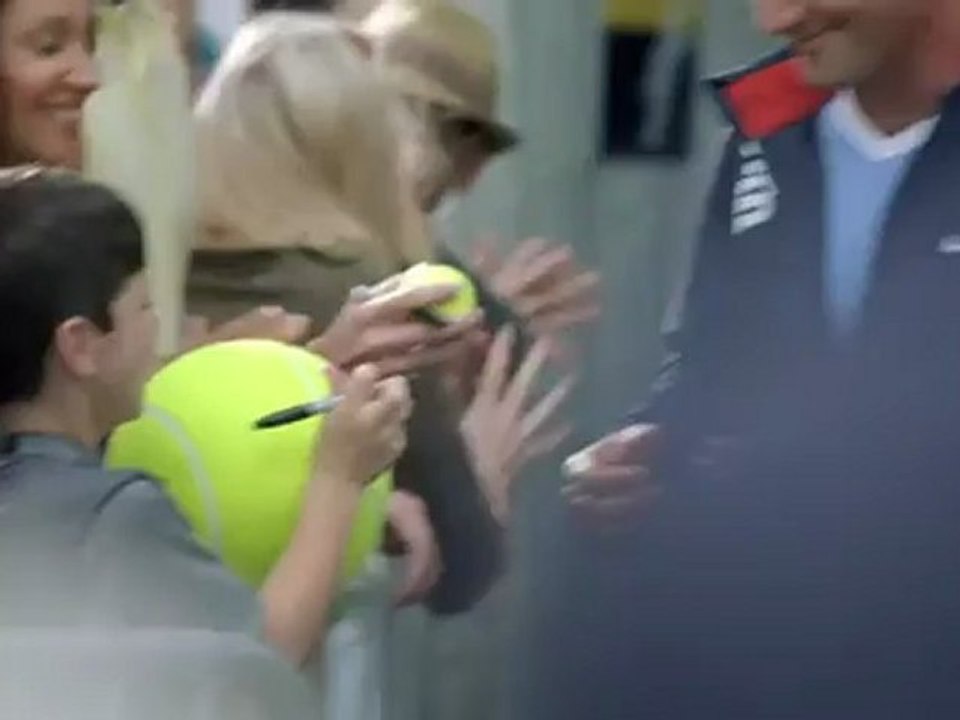 Roger Federer-Pub pour Mercedes Classe GL