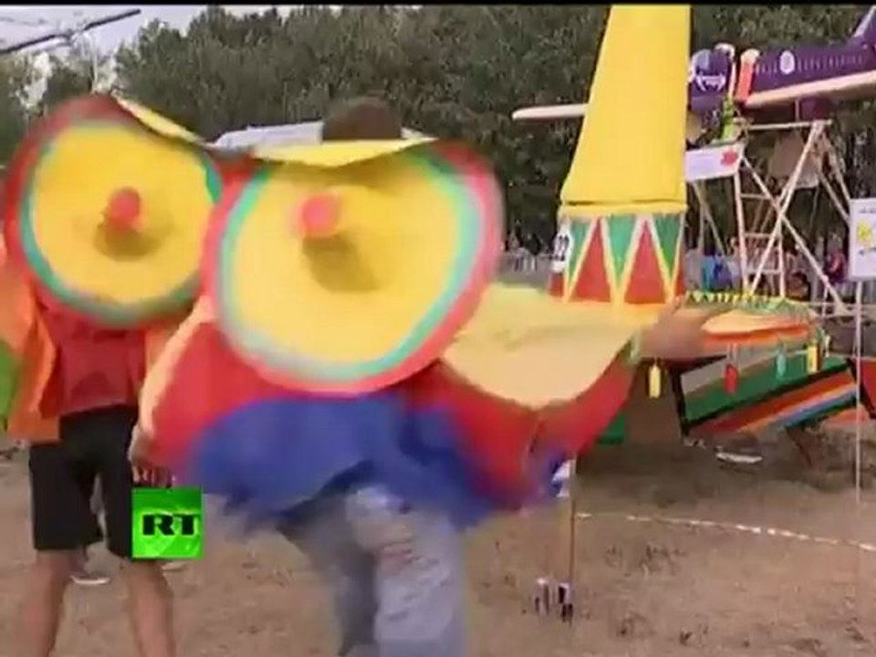 Crazy & Amazing: Red Bull Flugtag 2011 flying contest in Moscow