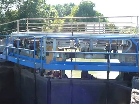 Le gragra des écluses du canal de la Marne au Rhin, versant Meurthe
